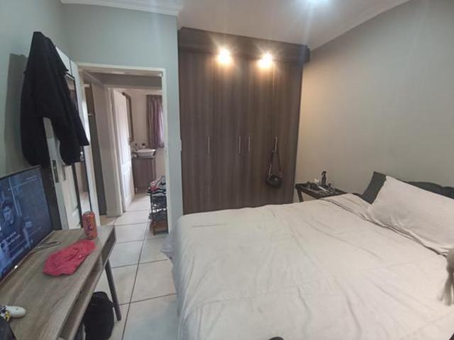 Apartment for sale in Dr Kenneth Kaunda, North West