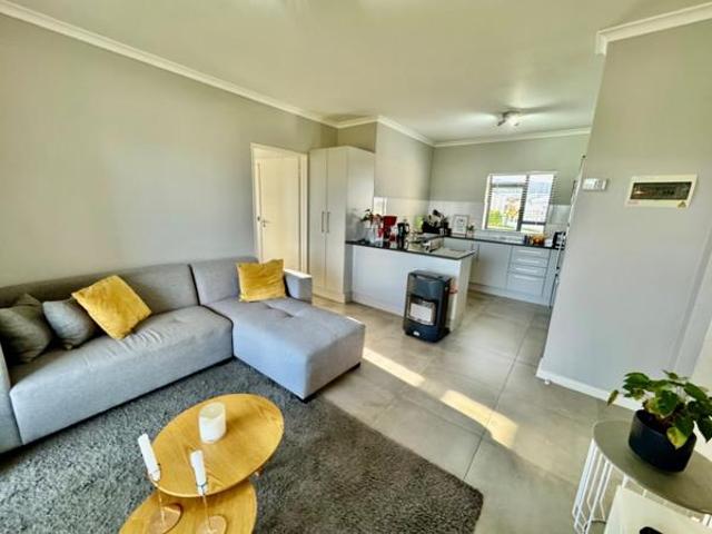 Apartment for sale in Cape Town, Western Cape