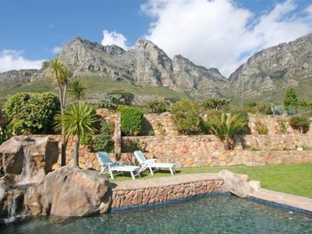 Room for rent in Camps Bay, Cape Town