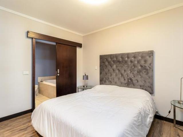 Apartment for rent in Cape Town, City of Cape Town