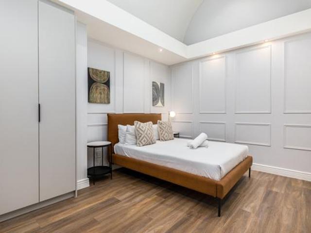 Apartment for sale in Cape Town, Western Cape