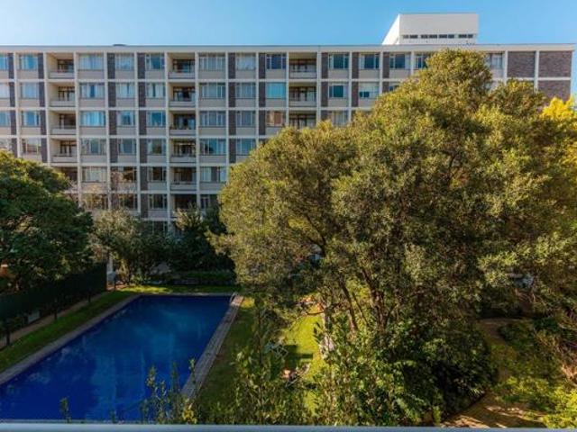 Apartment for sale in Cape Town, Western Cape