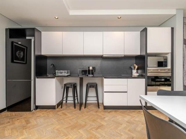 Apartment for sale in Cape Town, Western Cape