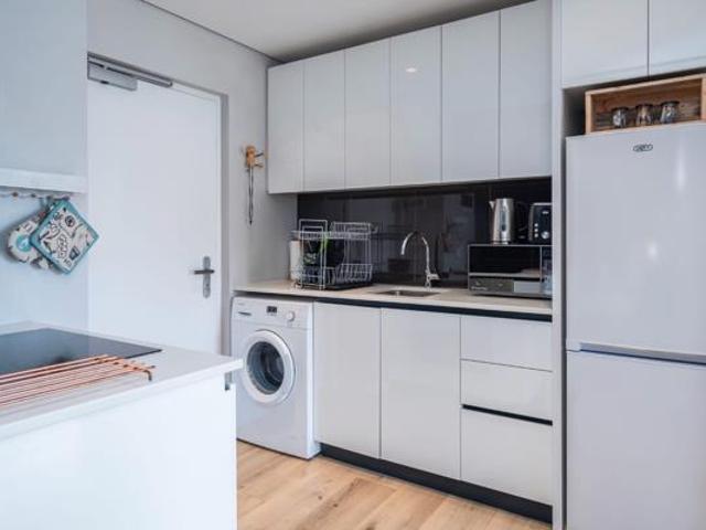 Apartment for sale in Cape Town, Western Cape