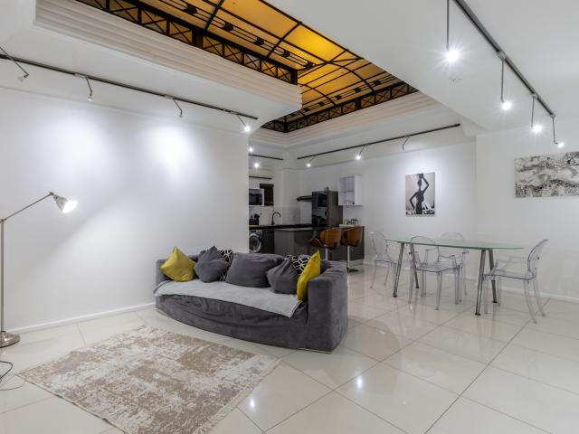 Apartment for sale in Cape Town, City of Cape Town