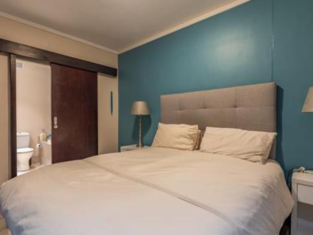 Apartment for sale in Cape Town, Western Cape