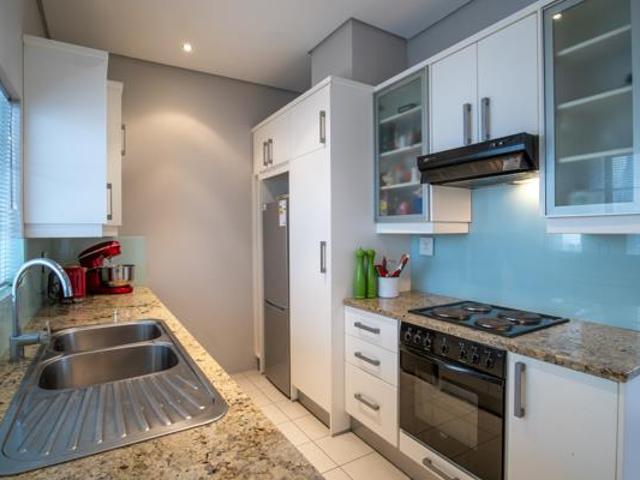 Apartment for sale in Cape Town, Western Cape