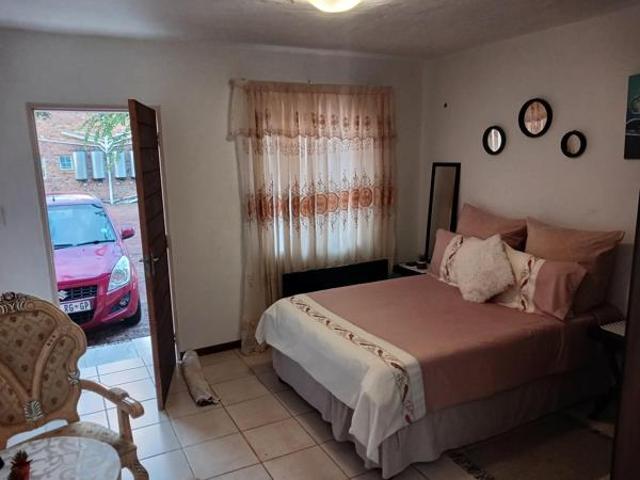 Apartment for rent in Waterkloof, Gauteng