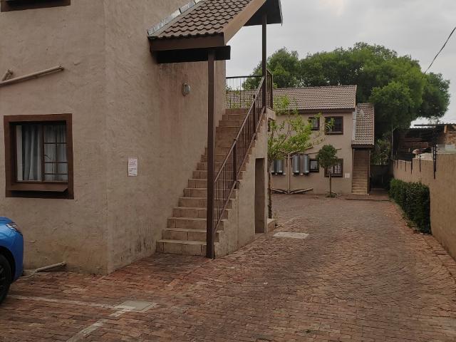 Apartment for rent in Waterkloof, Gauteng