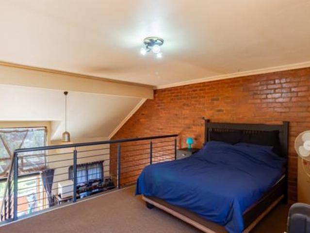 Apartment for sale in Vosloorus, Gauteng