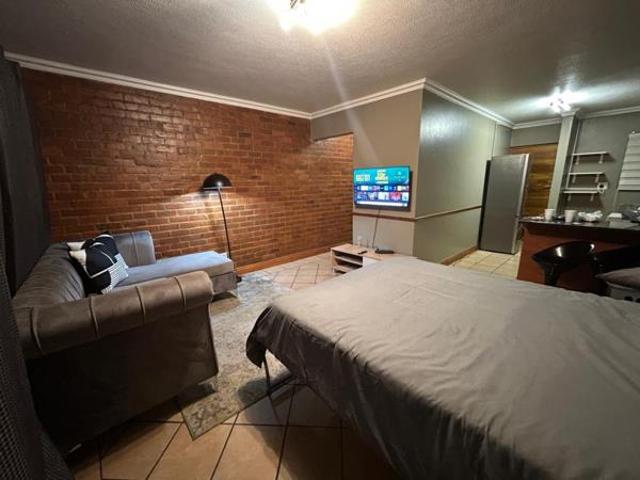 Apartment for sale in Vosloorus, Gauteng