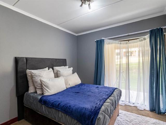 Apartment for sale in Vosloorus, Gauteng