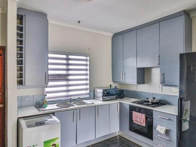 Apartment for sale in Vosloorus, Gauteng