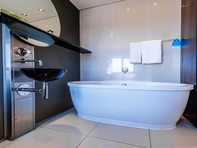 Apartment for sale in Cape Town, Western Cape