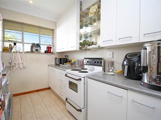 Apartment for sale in Vosloorus, Gauteng