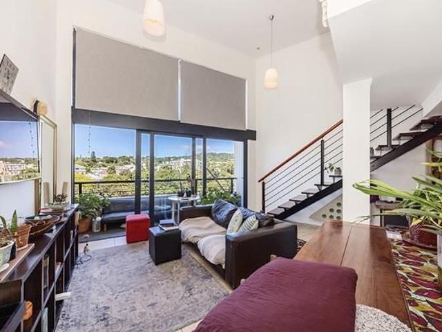 Room for rent in Claremont, Cape Town