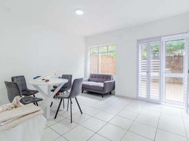 Apartment for sale in Cape Town, Western Cape