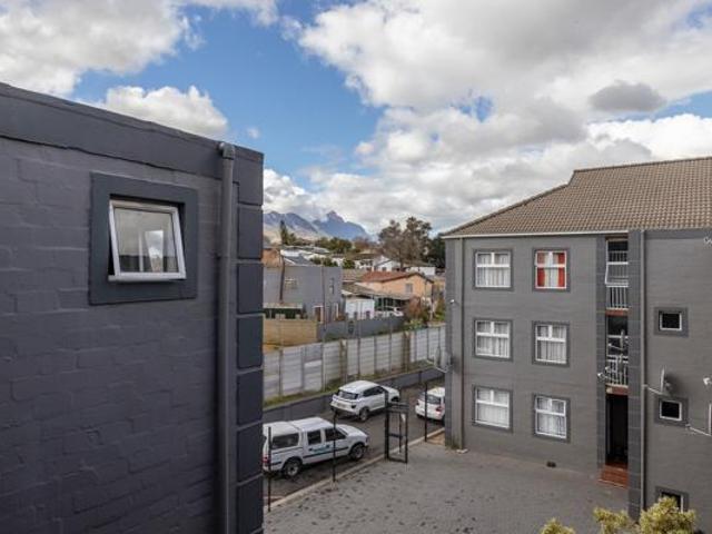 Apartment for rent in Bergsig, Durbanville