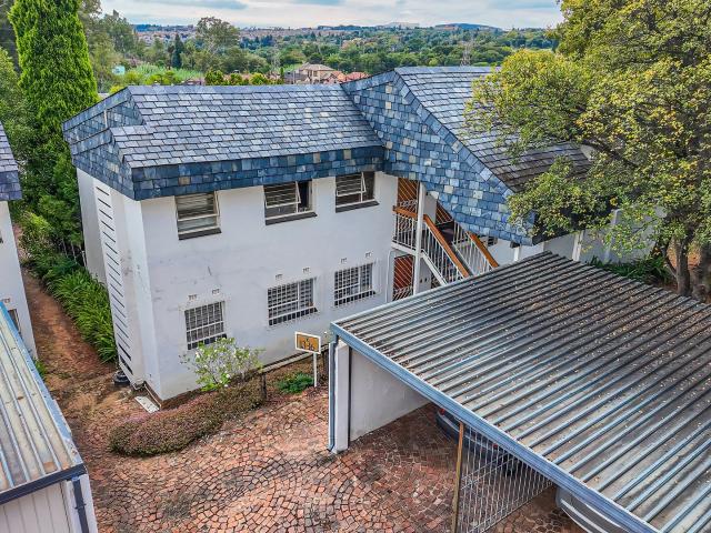 Apartment for sale in Vosloorus, Gauteng