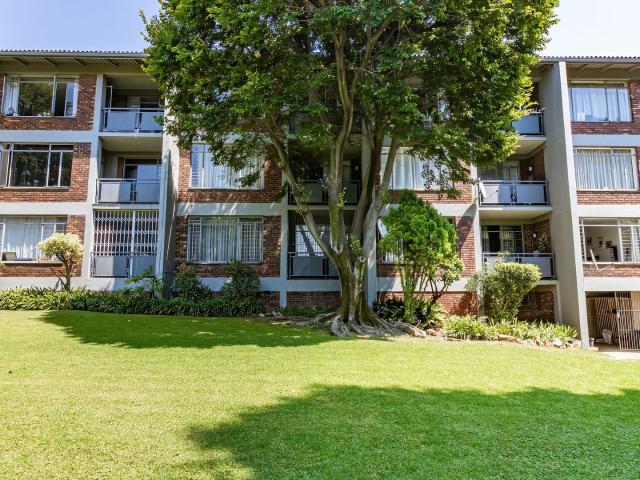 Apartment for sale in Vosloorus, Gauteng
