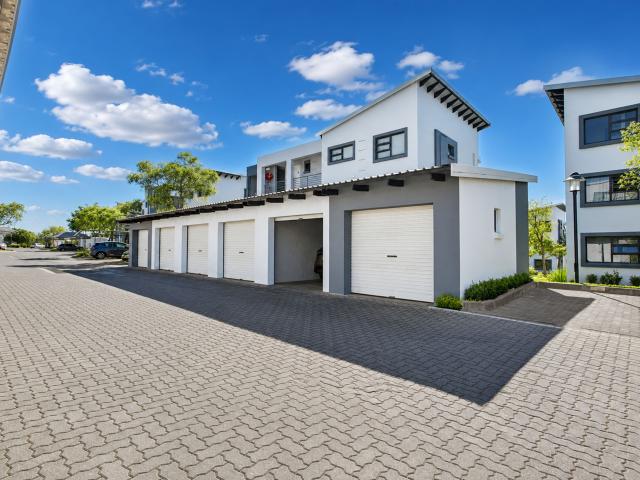 Apartment for sale in Alexandra, Gauteng