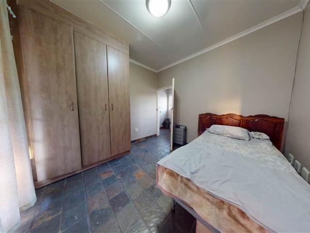 Apartment for sale in Dr Kenneth Kaunda, North West