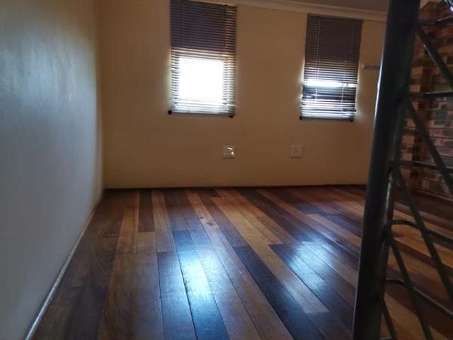 Apartment for sale in Potchefstroom, Tlokwe Local Municipality