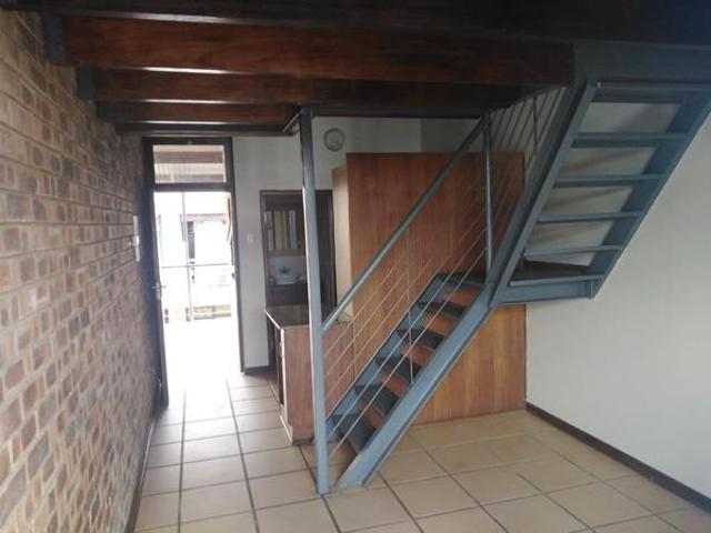 Apartment for sale in Dr Kenneth Kaunda, North West