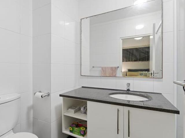 Apartment for sale in Cape Town, Western Cape