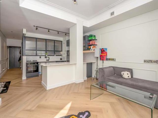 Apartment for sale in Cape Town, Western Cape