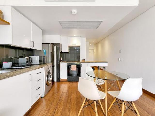 Apartment for sale in Cape Town, Western Cape