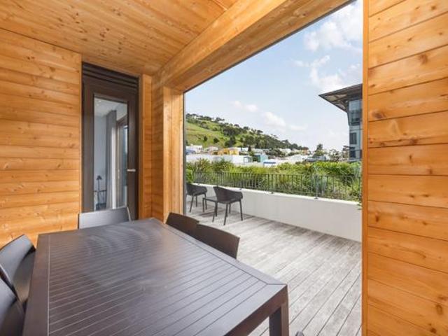 Apartment for sale in Cape Town, Western Cape