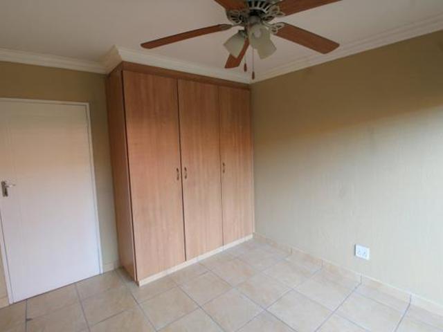 Apartment for sale in Dr Kenneth Kaunda, North West