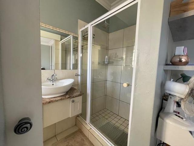 Apartment for sale in Dr Kenneth Kaunda, North West