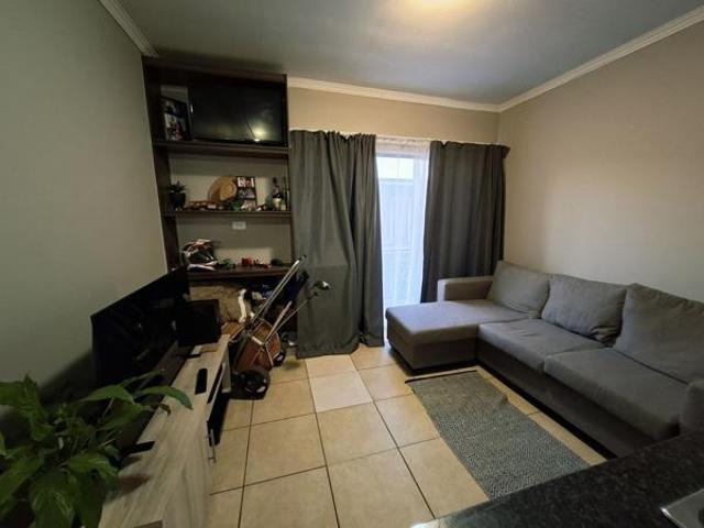 Apartment for sale in Dr Kenneth Kaunda, North West