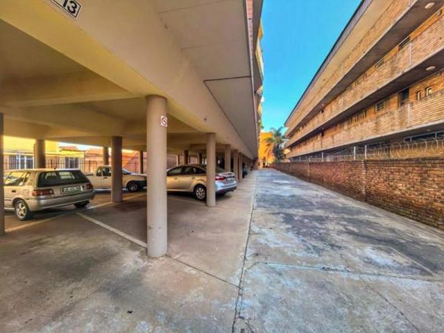 Apartment for sale in Dr Kenneth Kaunda, North West