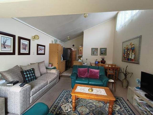 Apartment for sale in Potchefstroom, Tlokwe Local Municipality