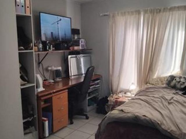 Apartment for sale in Dr Kenneth Kaunda, North West