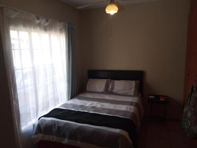 Apartment for sale in Dr Kenneth Kaunda, North West