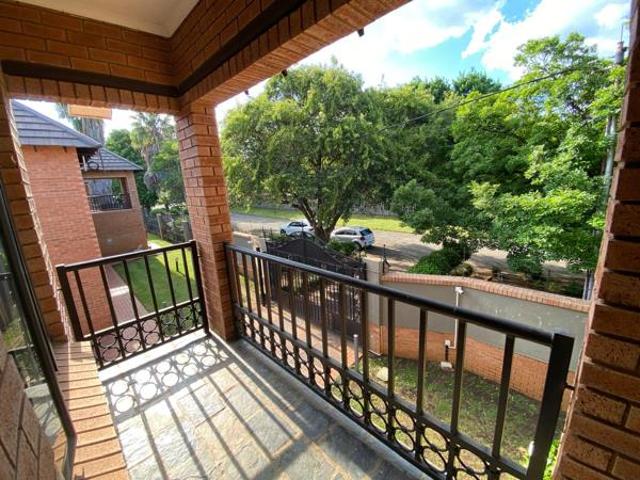 Apartment for sale in Potchefstroom, Tlokwe Local Municipality