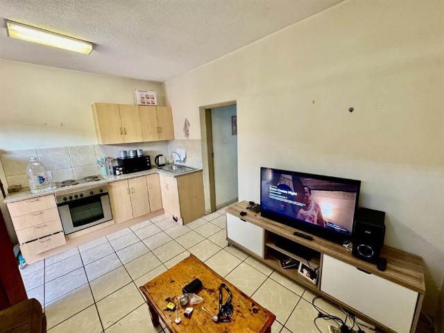 Apartment for sale in Dr Kenneth Kaunda, North West