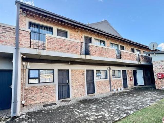Apartment for sale in Dr Kenneth Kaunda, North West