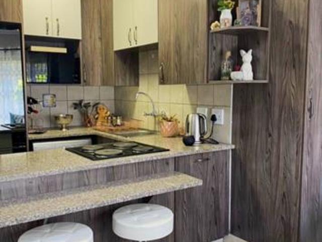Apartment for sale in Dr Kenneth Kaunda, North West