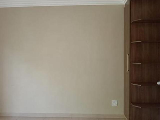 Apartment for sale in Dr Kenneth Kaunda, North West