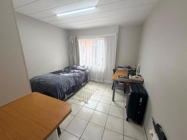 Apartment for sale in Dr Kenneth Kaunda, North West