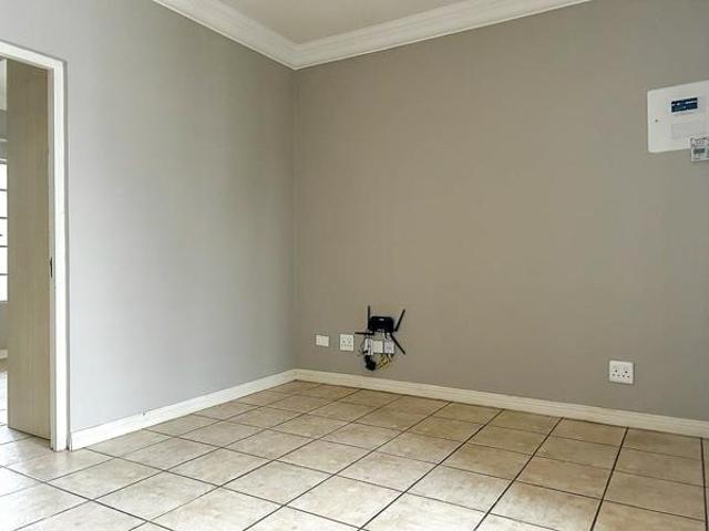 Apartment for sale in Dr Kenneth Kaunda, North West
