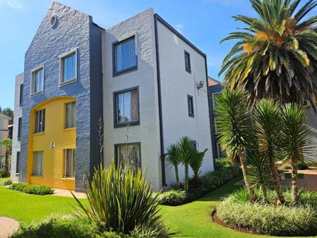 Apartment for sale in Dr Kenneth Kaunda, North West