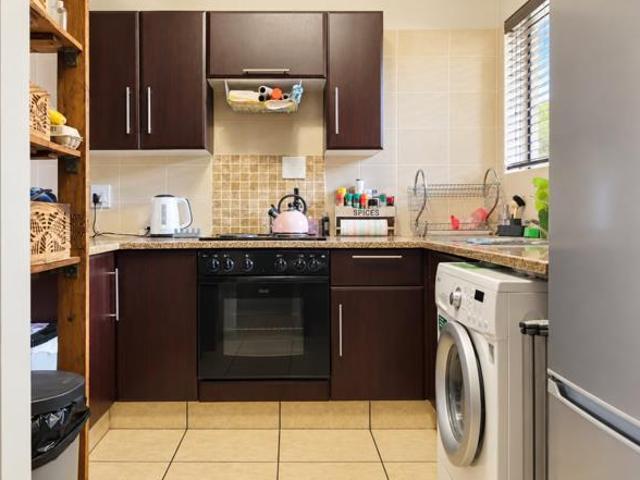 Apartment for sale in Dr Kenneth Kaunda, North West