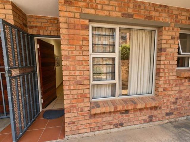 Apartment for sale in Potchefstroom, Tlokwe Local Municipality