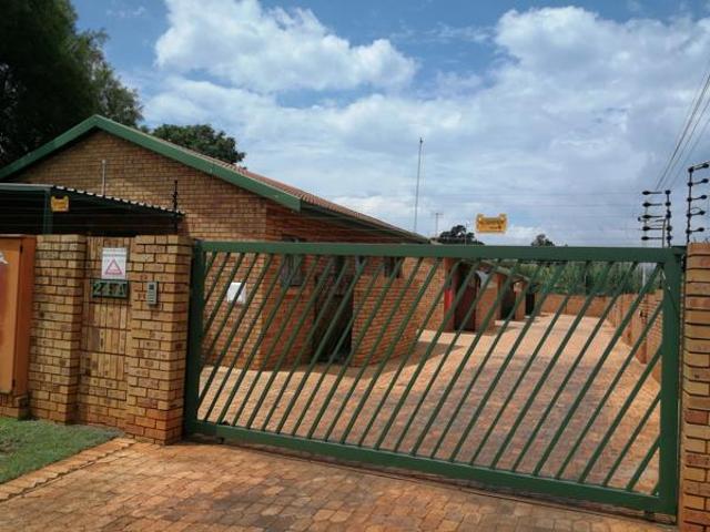 Apartment for sale in Potchefstroom, Tlokwe Local Municipality